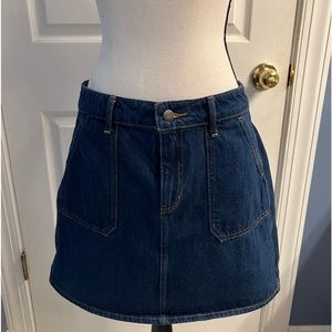 Women’s Old Navy Blue Jean skirt size 6